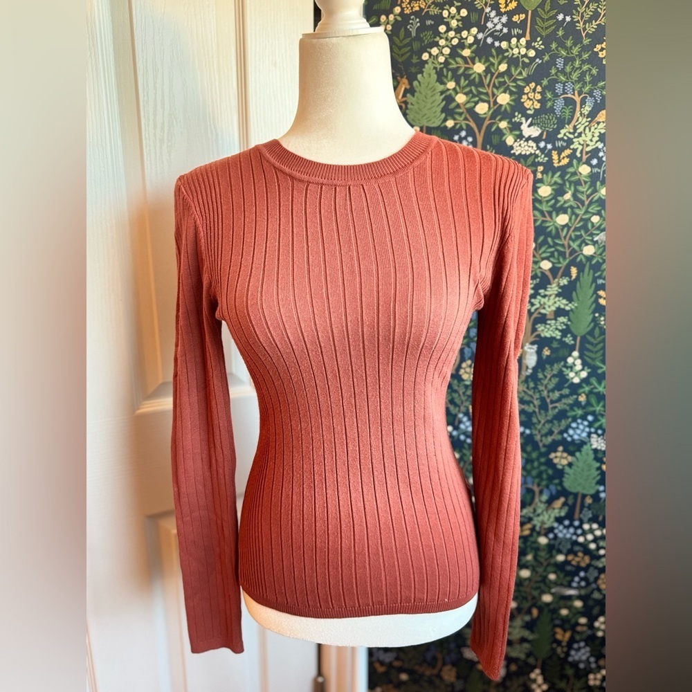 Love Tree Rust Ribbed Sweater​